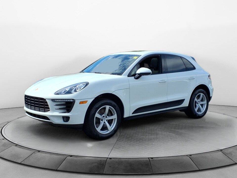 2018 Porsche Macan Base photo 3