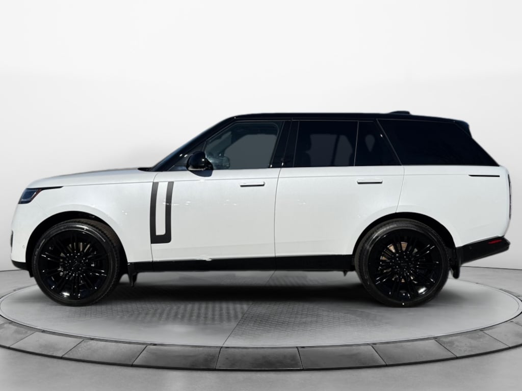 New 2026 Land Rover Range Rover SE SUV