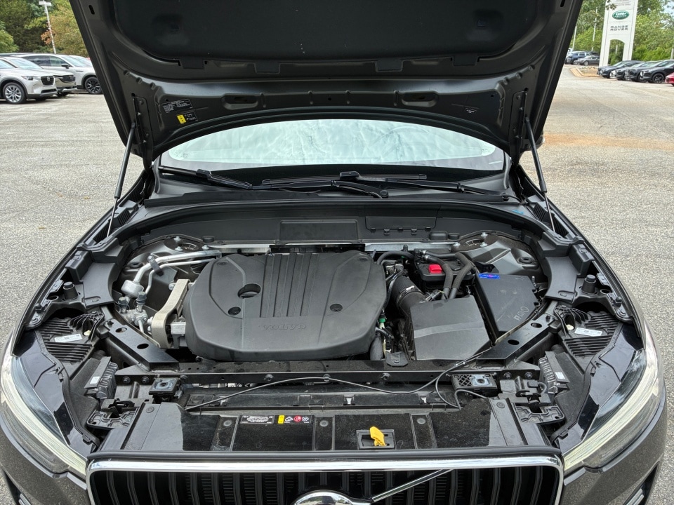 2022 Volvo XC60 Momentum - Photo 16