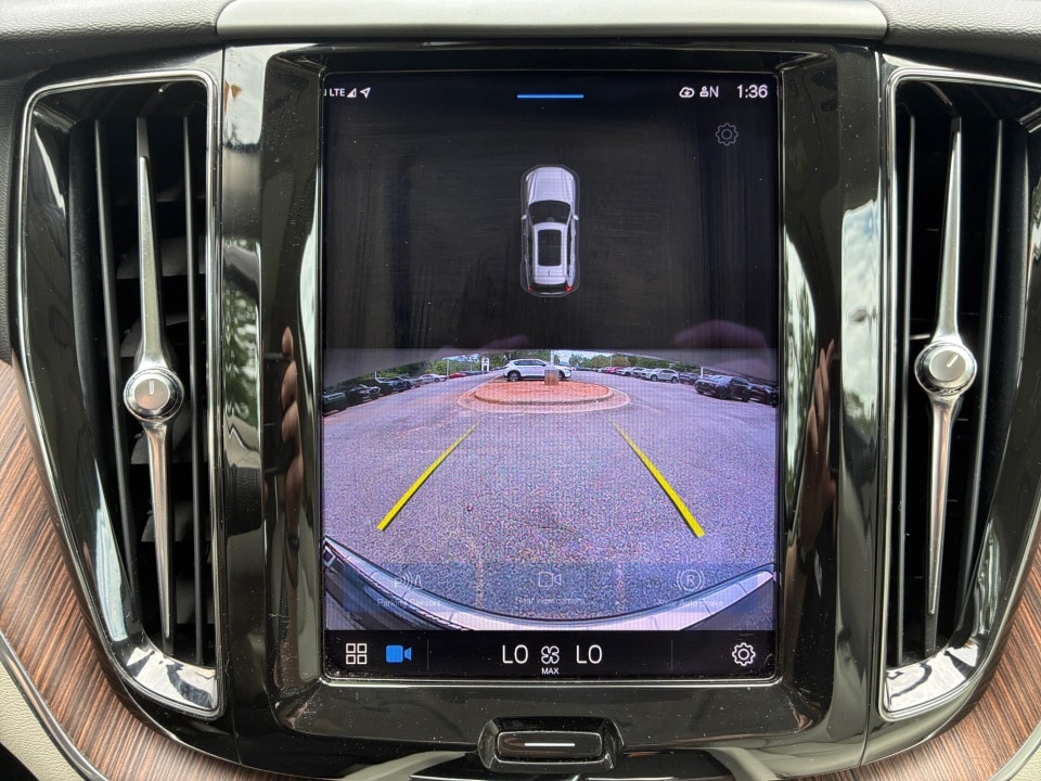 2022 Volvo XC60 Momentum - Photo 19