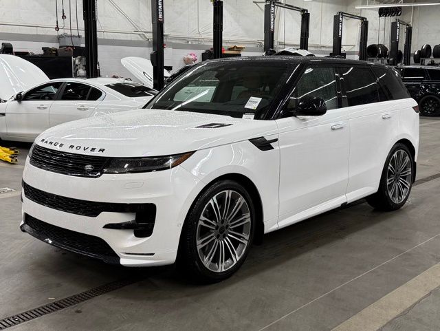 2026 Land Rover Range Rover Sport Dynamic SE's photo