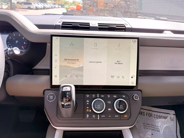 2026 Land Rover Defender X-Dynamic SE - Photo 21