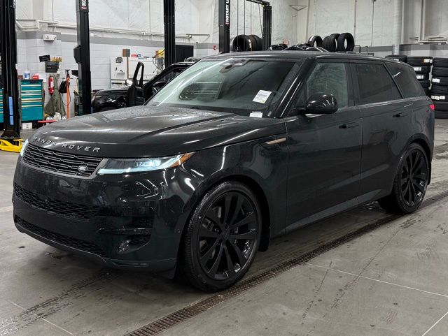 2026 Land Rover Range Rover Sport SE's photo