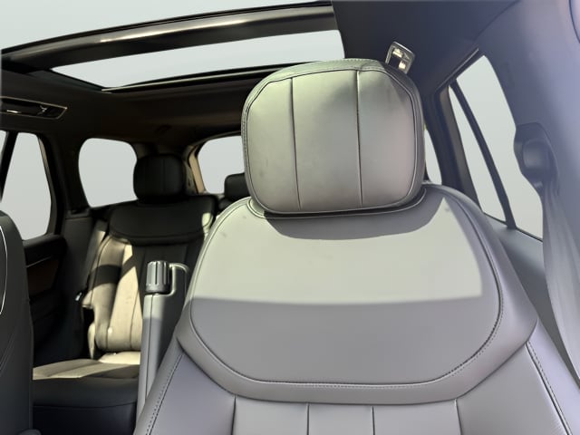 2026 Land Rover Range Rover SE - Photo 35