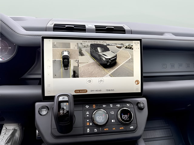2026 Land Rover Defender OCTA - Photo 26