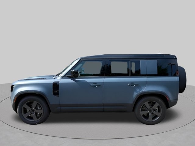 2026 Land Rover Defender S - Photo 4