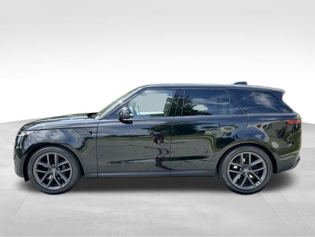 2025 Land Rover Range Rover Sport SE photo 2