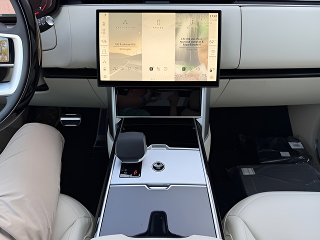 2026 Land Rover Range Rover SE - Photo 24