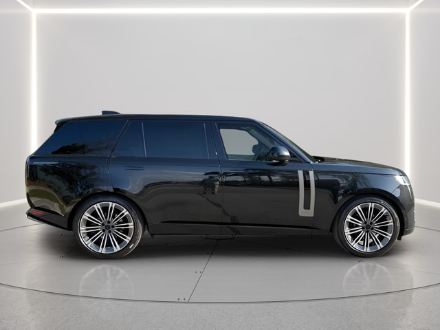2026 Land Rover Range Rover SE - Photo 6