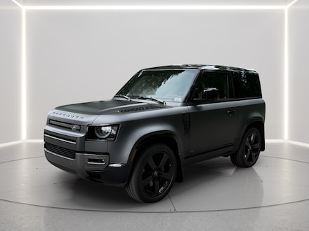 2025 Land Rover Defender 90 V8 SUV
