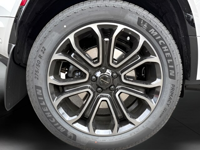 2026 Land Rover Defender OCTA - Photo 12