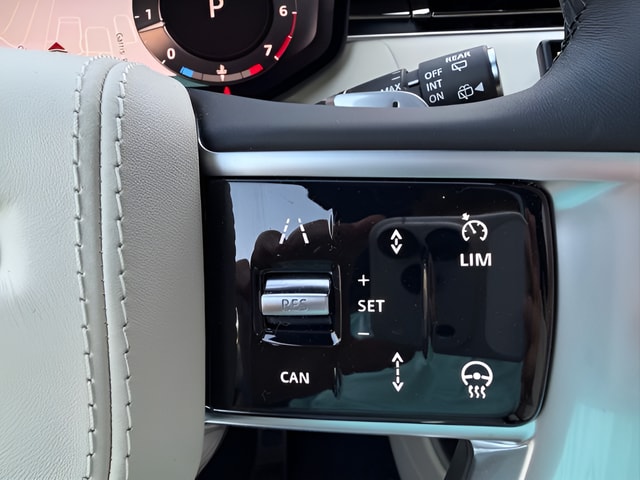 2026 Land Rover Range Rover SE - Photo 20