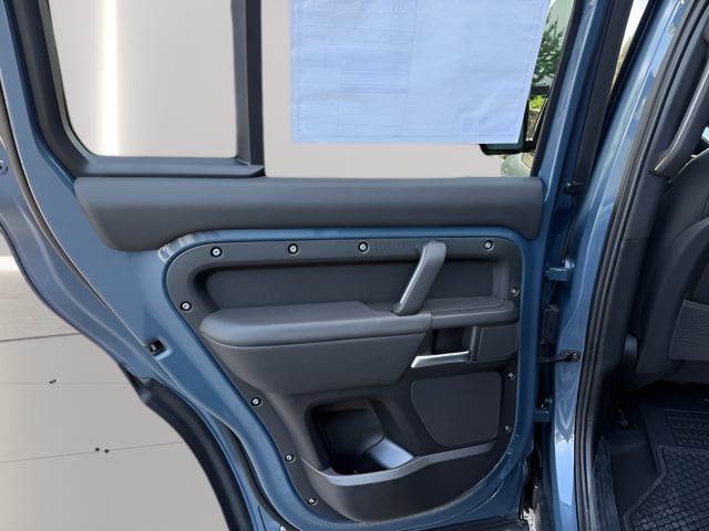 2026 Land Rover Defender S - Photo 38