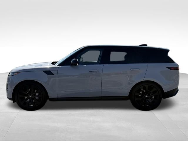 2025 Land Rover Range Rover Sport SE photo 2