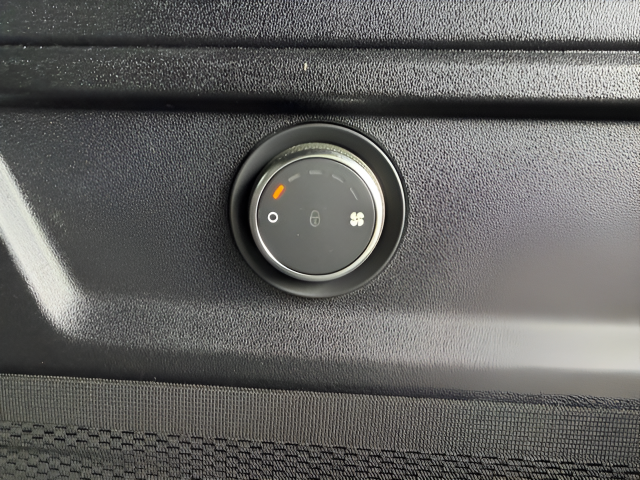 2026 Land Rover Defender V8 - Photo 28