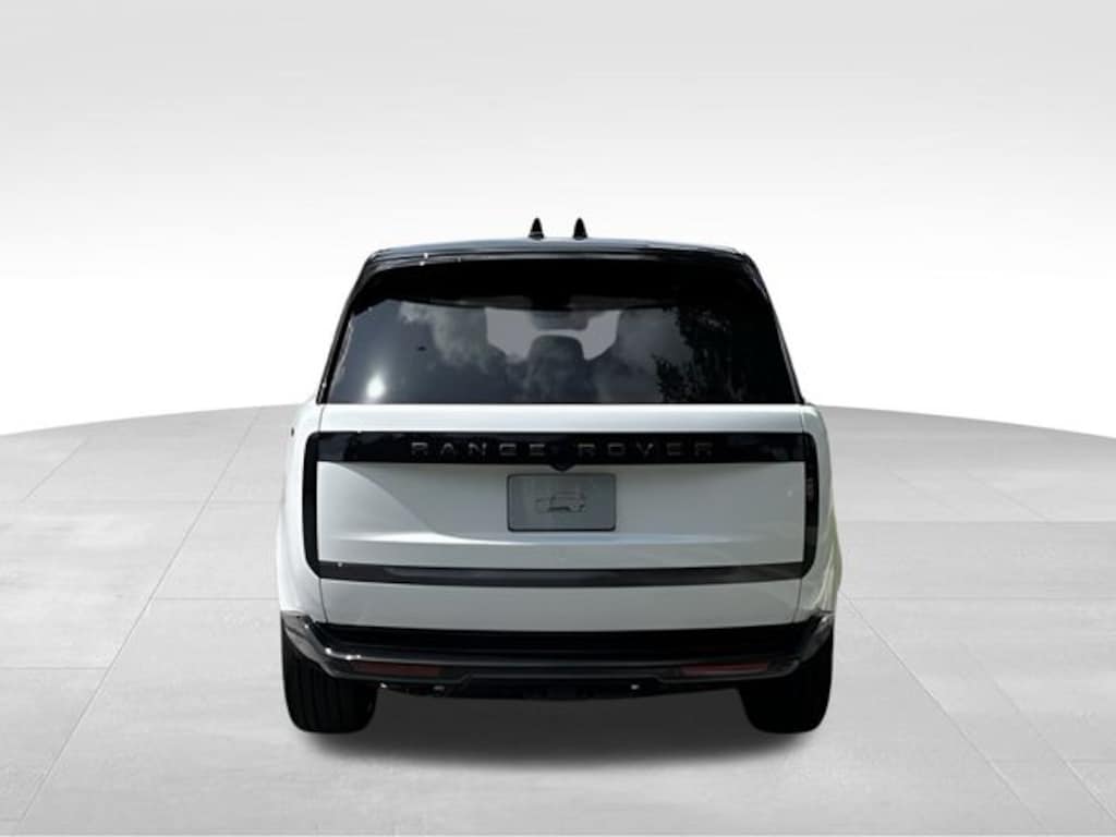 New 2025 Land Rover Range Rover SE SUV