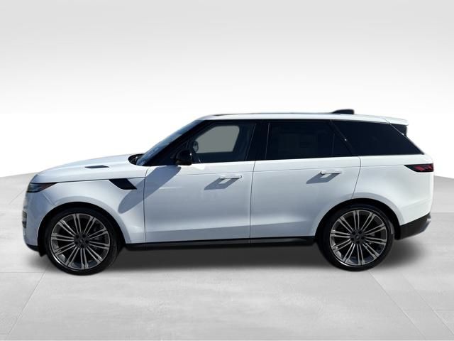 2025 Land Rover Range Rover Sport SE photo 2