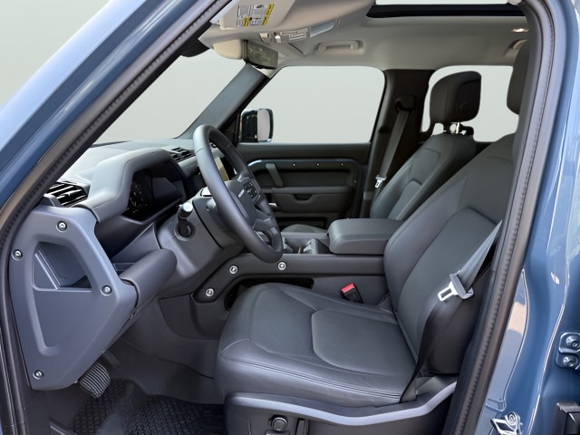 2026 Land Rover Defender S - Photo 15