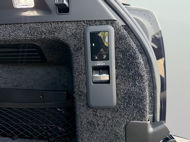 2026 Land Rover Range Rover SE - Photo 28