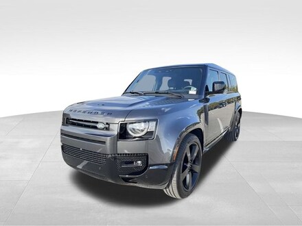 2024 Land Rover Defender 130 X-Dynamic SE SUV