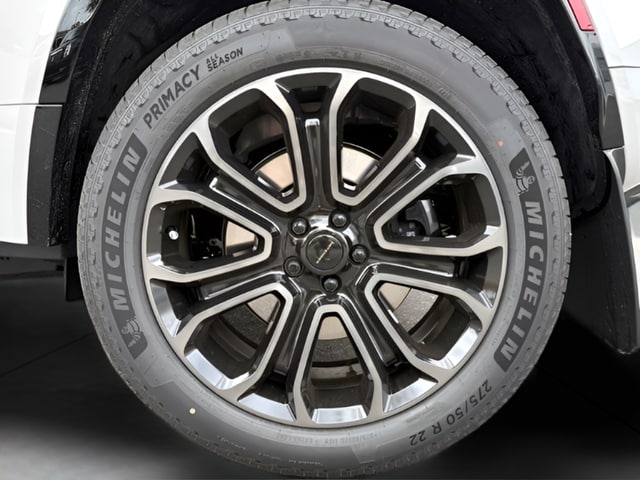 2026 Land Rover Defender OCTA - Photo 11