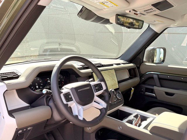 2026 Land Rover Defender X-Dynamic SE - Photo 12