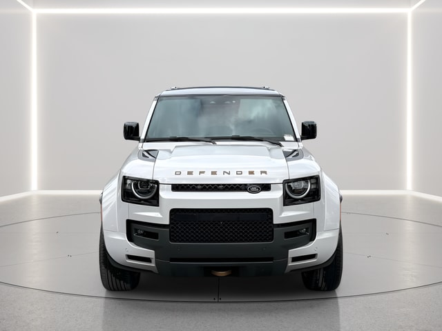 2026 Land Rover Defender OCTA - Photo 8