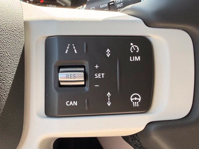 2026 Land Rover Defender X-Dynamic SE - Photo 19