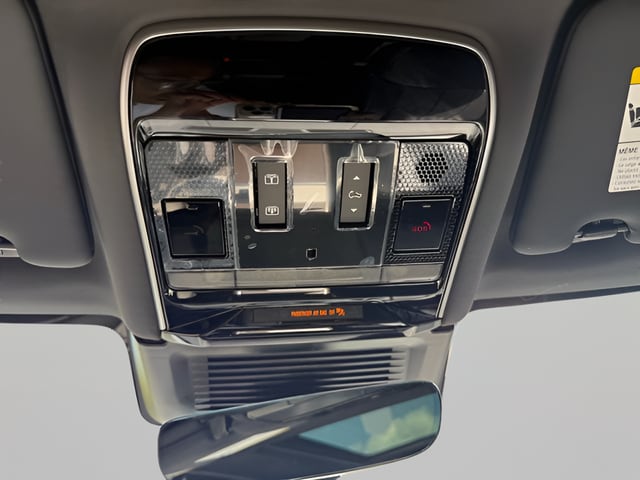2026 Land Rover Range Rover SE - Photo 23