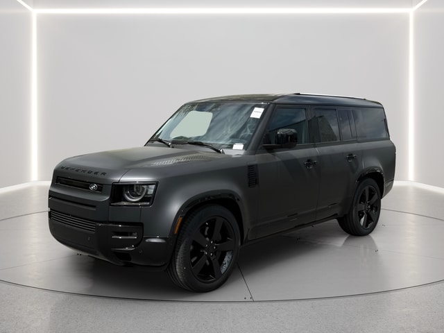 2026 Land Rover Defender 130 X-Dynamic SE P400's photo