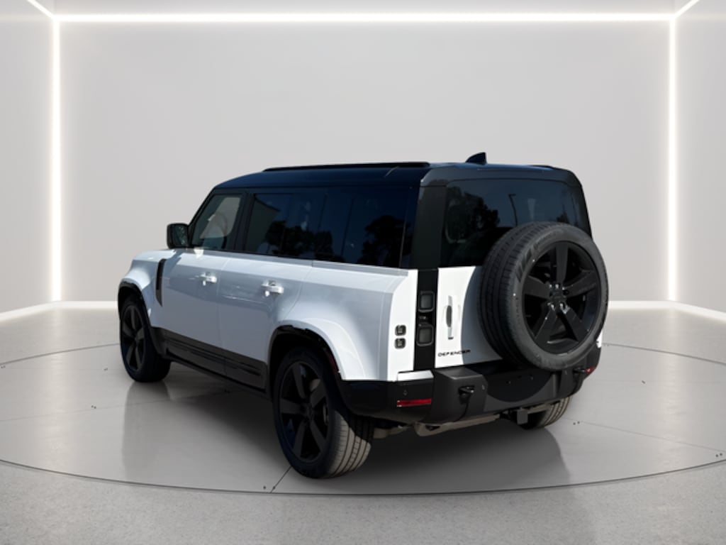 New 2026 Land Rover Defender 110 X-Dynamic SE SUV