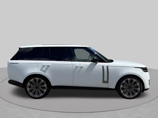 2026 Land Rover Range Rover SE - Photo 16
