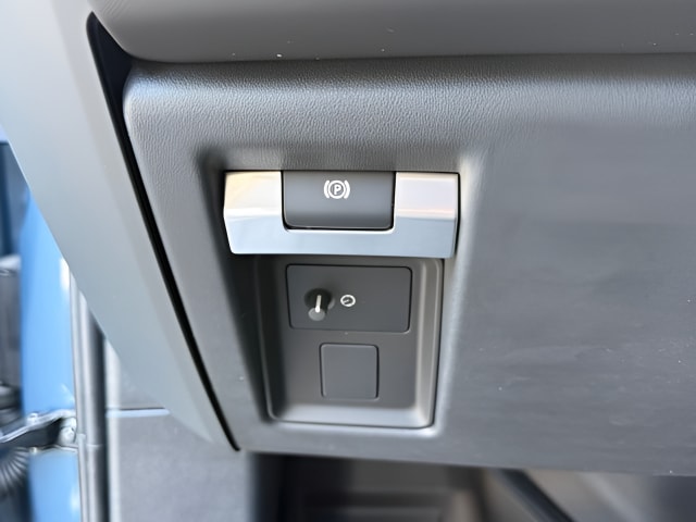 2026 Land Rover Defender S - Photo 27