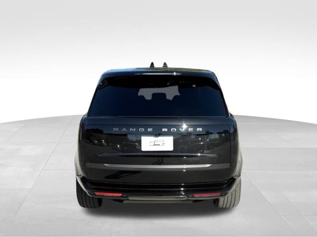 New 2025 Land Rover Range Rover SE SUV
