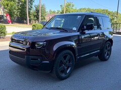 2026 Land Rover Defender 90 X-Dynamic SE SUV