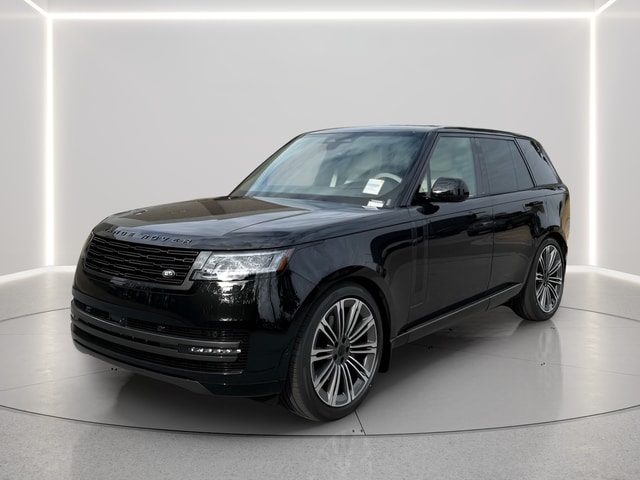 2026 Land Rover Range Rover SE's photo