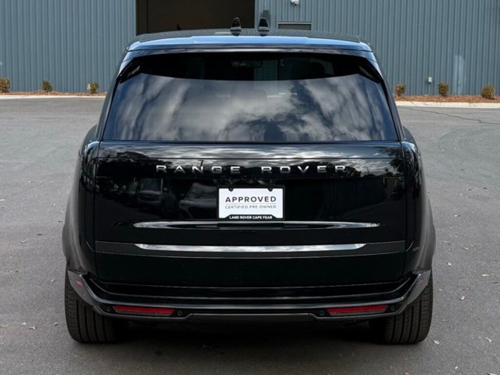 Used 2025 Land Rover Range Rover SE SUV