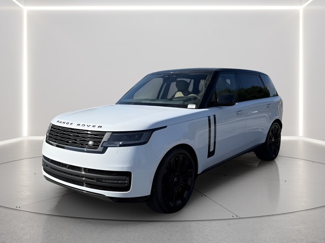 2025 Land Rover Range Rover SE's photo