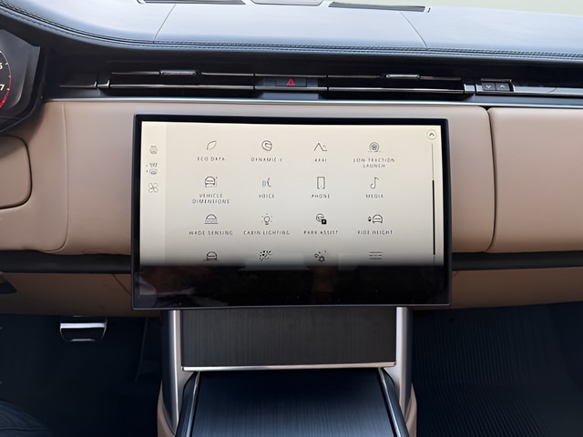 2025 Land Rover Range Rover SE - Photo 23
