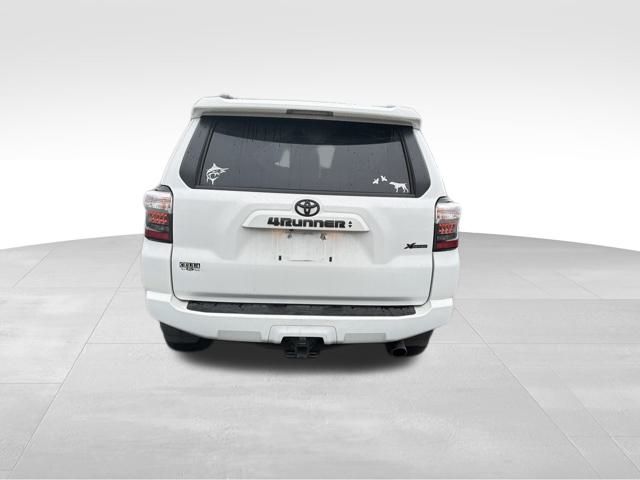 2023 Toyota 4Runner SR5 Premium photo 4
