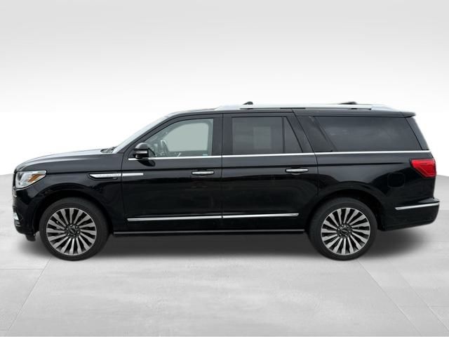 2018 Lincoln Navigator L Reserve photo 2