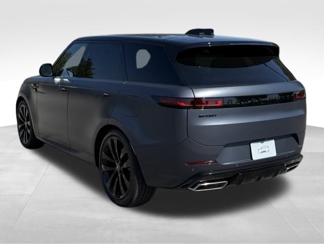2025 Land Rover Range Rover Sport SE photo 2
