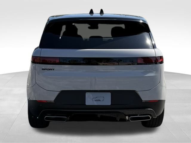2025 Land Rover Range Rover Sport SE photo 4