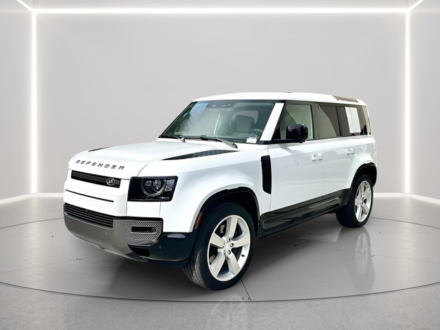 2025 Land Rover Defender X-Dynamic SE's photo