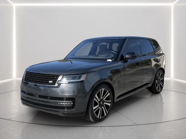 2023 Land Rover Range Rover SE's photo