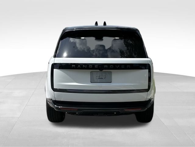 2025 Land Rover Range Rover SE photo 4