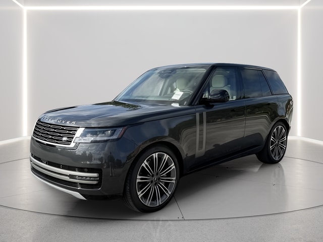 2025 Land Rover Range Rover SE's photo