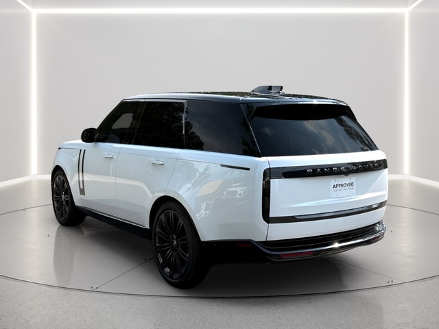 2025 Land Rover Range Rover SE - Photo 3