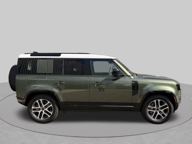 2026 Land Rover Defender X-Dynamic SE - Photo 6