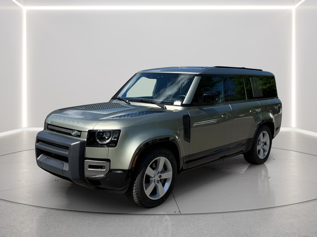 2025 Land Rover Defender 130 X-Dynamic SE P400's photo